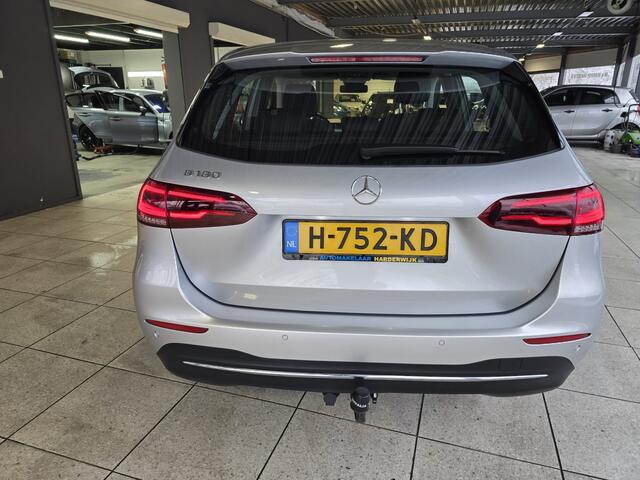 Mercedes-Benz B-KLASSE 180 Advantage | 12MND GARANTIE | LED | CARPLAY | NAVI | CRUISE | LMV | TREKHAAK |