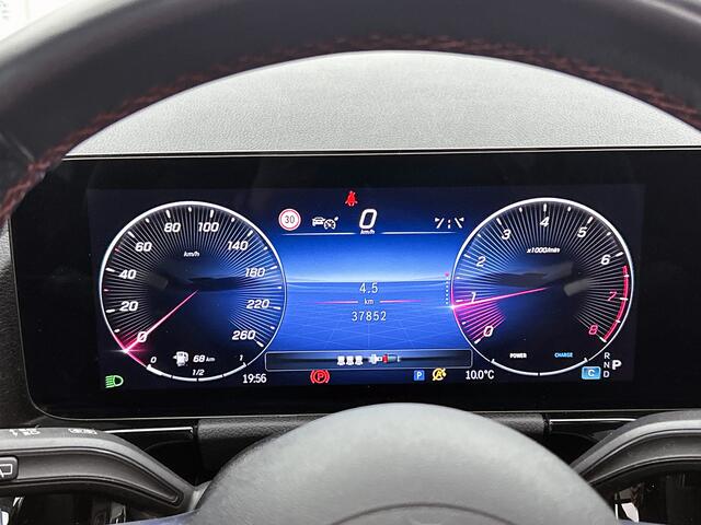 Mercedes-Benz B-KLASSE 180 AMG Line | Panoramadak | Achteruitrijcamera | Distronic | Sfeerverlichting | Inclusief 24 maanden MB Certified garantie voor Europa.