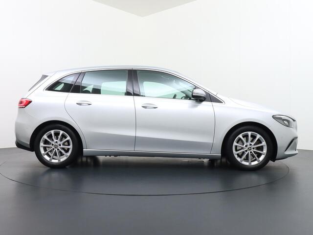 Mercedes-Benz B-KLASSE 220 4MATIC 4WD Camera Trekhaak 1800 KG!