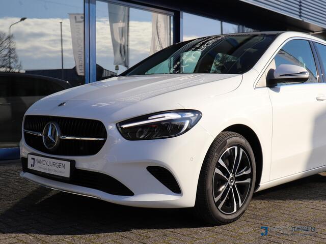 Mercedes-Benz B-KLASSE 250 e Business Line | Pano | Navi | Cruise | LED | Elektrische Kofferklep | Apple CarPlay | Stoel + Stuur Verw. | Park Assist | Lane Assist | Automaat |