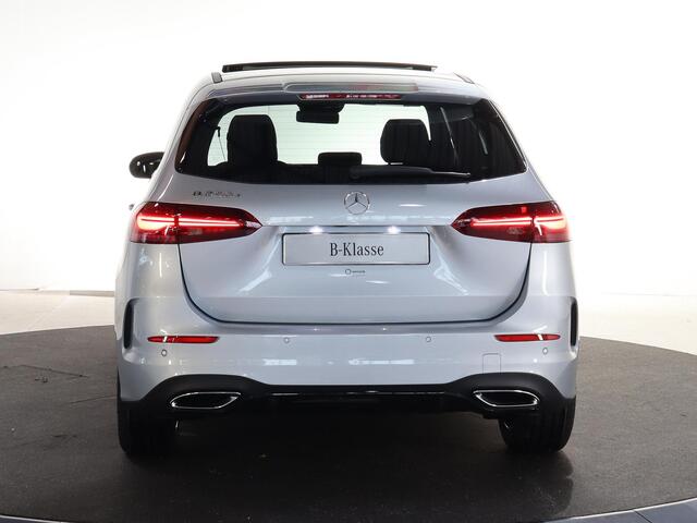 Mercedes-Benz B-KLASSE 250e Business Solution AMG | Panoramaschuifdak | Night | Winter pakket | Trekhaak | Stoelverwarming |