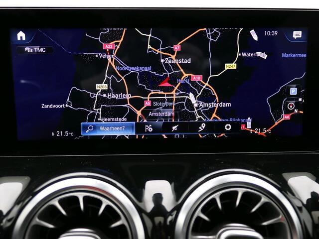 Mercedes-Benz B-KLASSE 180 Business Solution AMG AMG Line | Night Pakket | Panorama Schuif-Kanteldak | Memory voorstoelen | Achteruitrijcamers. Inclusief 24 maanden MB Certified garantie voor Europa.