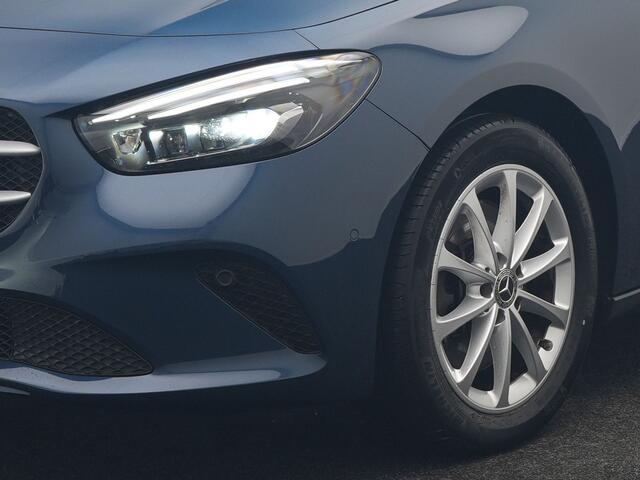 Mercedes-Benz B-KLASSE 250 e Plug In Hybrid 218pk Dealer O.H PHEV | Panodak | Camera | Multibeam LED | Parkassist | Stoelverwarming | Navi Full Map | 17"L.M | Climate Control |