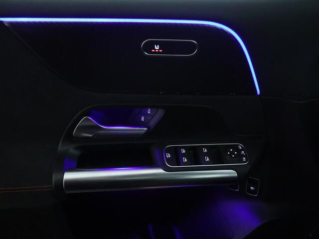 Mercedes-Benz B-KLASSE 250 e Business Solution AMG | Trekhaak | Parkeerpakket met achteruitrijcamera | Keyless-Go comfortpakket | Donkergetint glas achter | GUARD 360 ° Vehicle protection Plus | EASY PACK achterklep |