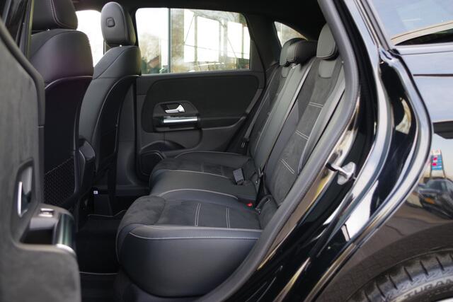 Mercedes-Benz B-KLASSE 250 e AMG-Line 218 PK PHEV, Panoramadak, Memory, Sfeeverlichting, Camera, cArplay