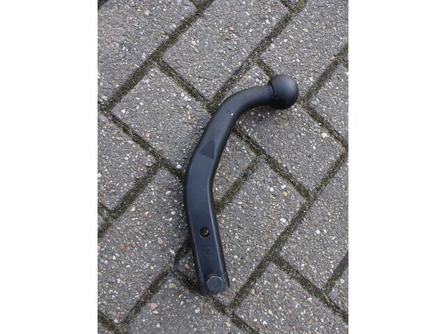 Mercedes-Benz B-KLASSE 180 AUT. + 19 INCH LMV | TREKHAAK | LED | CAMERA | STOELVERW. | NAVIGATIE