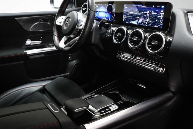 Mercedes-Benz B-KLASSE 180 Business Solution AMG | HALF LEDER | STOELVERWARMING | APPLE | CAMERA | TREKHAAK