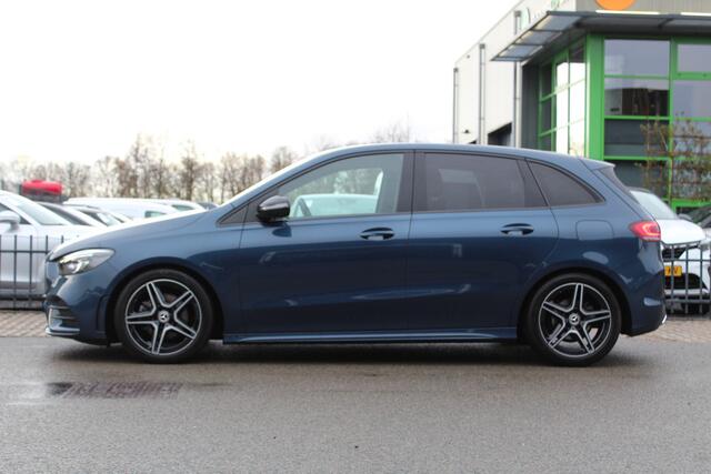 Mercedes-Benz B-KLASSE 180 Business Solution AMG | Trekhaak | Camera