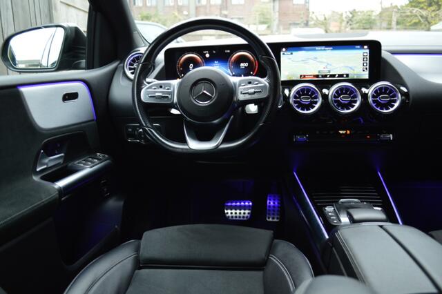 Mercedes-Benz B-KLASSE 200 AMG Led Widescreen Sfeer Camera Night CarPlay Afn.trekh Pdc