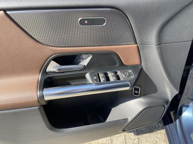 Mercedes-Benz B-KLASSE 250 e Advantage 17"/PDC v+a/Apple Carplay & Android auto/Stoelverwarming
