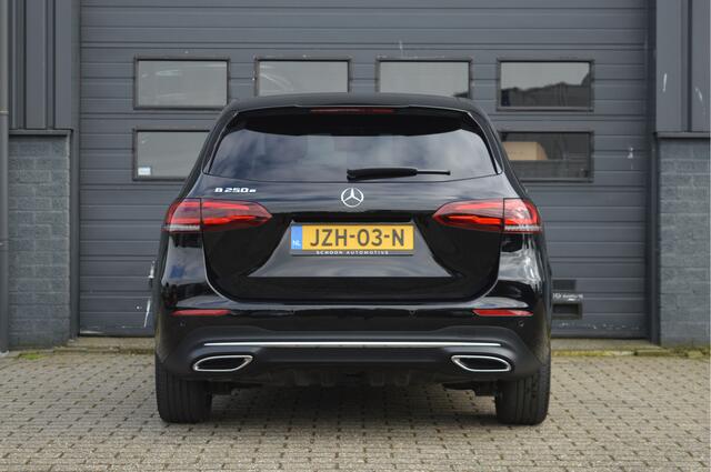 Mercedes-Benz B-KLASSE 250 e Luxury Line | ACC | CAMERA | CARPLAY | SFEERVERLICHTING | DAB |