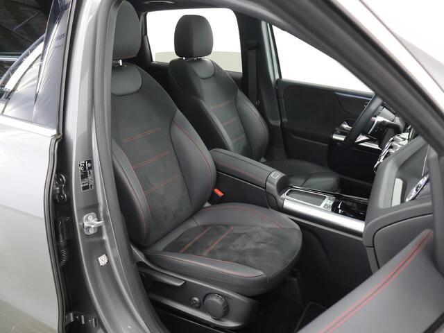 Mercedes-Benz B-KLASSE 250 e Business Solution AMG | Distronic | Panoramadak | Elektrische achterklep | Multibeam Led