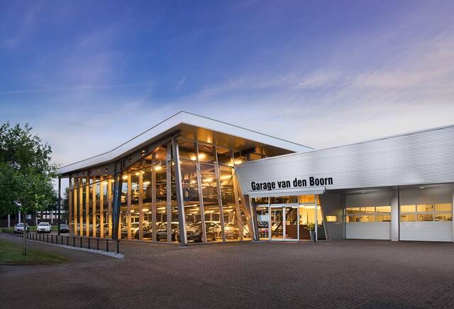 Mercedes-Benz B-KLASSE B180, Trekhaak Afneembaar, Navi, LED Verlichting, etc.