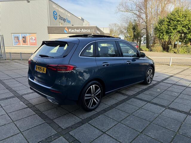 Mercedes-Benz B-KLASSE Aut. 180 Business Sol. Luxury Line | Panorama | Leder | Burmester | Memory | Multibeam LED |