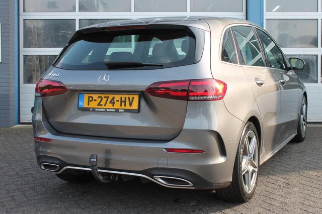 Mercedes-Benz B-KLASSE 180 BUS. SOL. AMG Automaat / Afn. Trekhaak /