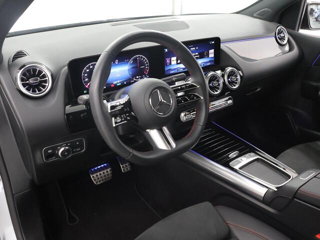 Mercedes-Benz B-KLASSE 250 e Business Solution AMG | Night pakket | Distronic | Panoramadak | Elektrische achterklep |