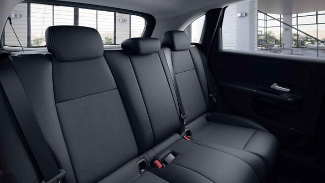 Mercedes-Benz B-KLASSE 250 e | Elektrische wegklapbare trekhaak | Luxury | Stoelverwarming | Achteruitrijcamera | All season banden |