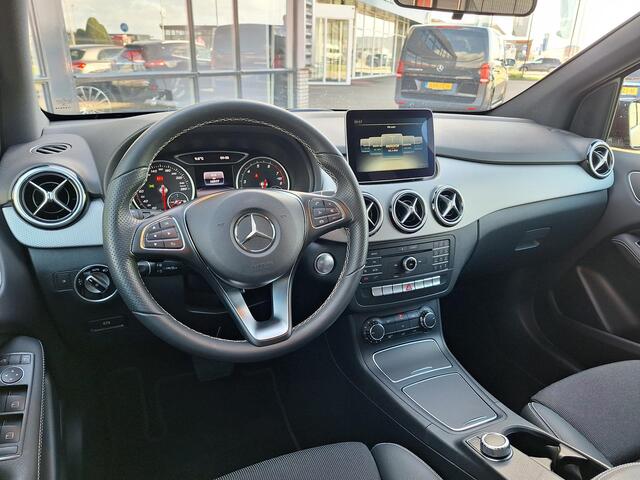 Mercedes-Benz B-KLASSE 180 Ambition | Automaat | Parkeersensoren rondom | Navigatie | Bluetooth | LED verlichting