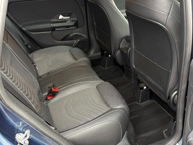 Mercedes-Benz B-KLASSE 200 BUS. SOLUTION