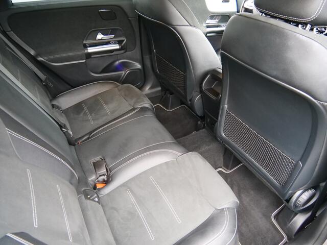Mercedes-Benz B-KLASSE 250 e Business Solution Luxury 218 Pk Automaat AMG / Navigatie / Apple Carplay / Camera