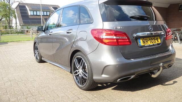 Mercedes-Benz B-KLASSE Ambition AMG automaat navi 18