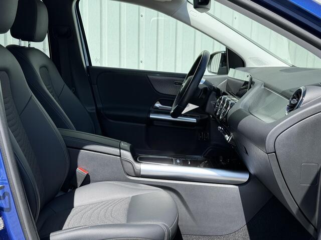 Mercedes-Benz B-KLASSE 250 e Business Line / Accu 93% SoH / Trekhaak 1600KG trekgewicht / 360° Camera / Stoelverwarming / Elektrische achterklep / Navigatie / Full LED verlichting /
