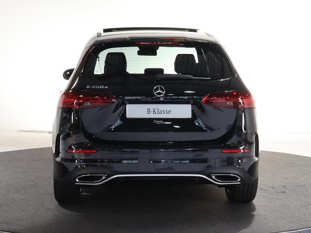 Mercedes-Benz B-KLASSE 250e Business Solution AMG | Panoramaschuifdak | Winter pakket | Achteruitrijcamera | Trekhaak |