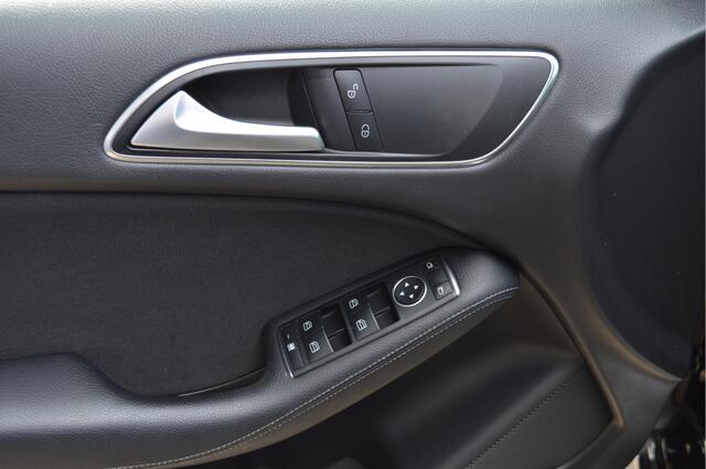 Mercedes-Benz B-KLASSE 180 Business Solution | ORG. NL | CAMERA | CRUISE | LED |
