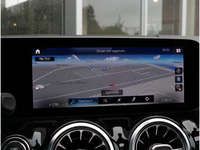 Mercedes-Benz B-KLASSE 180 Premium Plus Panoramadak | Trekhaak | Sfeerverlichting | Apple Carplay