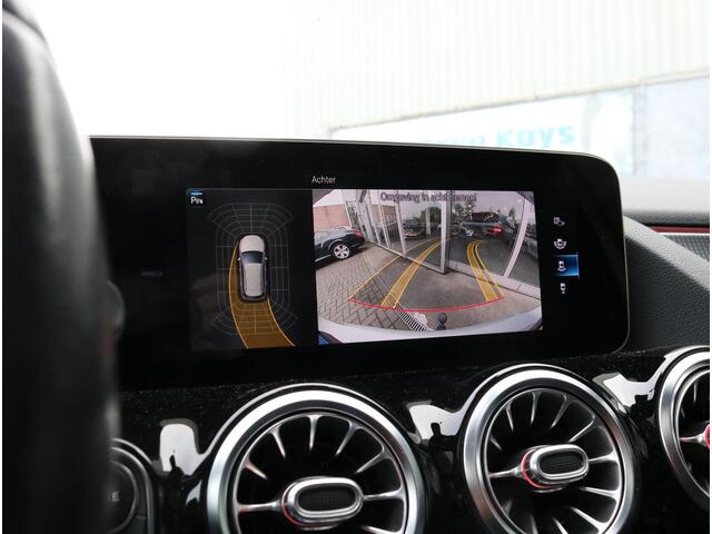 Mercedes-Benz B-KLASSE 180 Premium Plus Panoramadak | Trekhaak | Sfeerverlichting | Apple Carplay