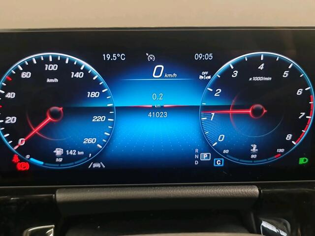 Mercedes-Benz B-KLASSE 180 Business Solution Achteruitrijcamera | Ledkoplampen | Stoelverwarming | Parkeerassistent | Inclusief 24 maanden Mercedes-Benz Certified garantie voor Europa.