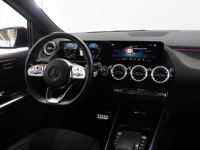 Mercedes-Benz B-KLASSE 180 Business Solution AMG | Night | Widescreen | Trekhaak | Panoramadak | Stoelverwarming |