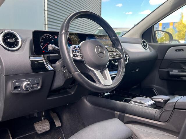 Mercedes-Benz B-KLASSE BWJ 2022 | 250 e 218PK AUTOMAAT VOL!! | PANO DAK | LEER | STOELVERW&VENTILATIE | LED | NAVI | CLIMA | PDC 2X