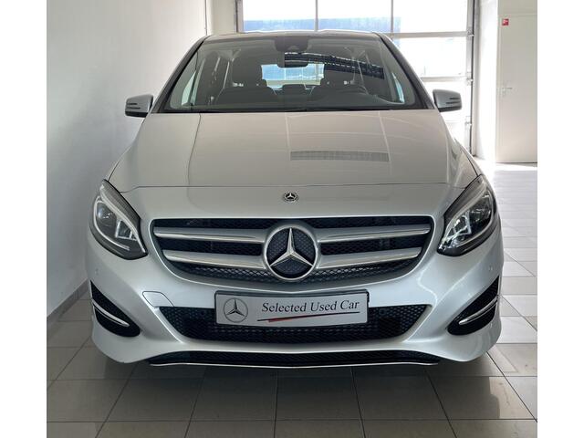 Mercedes-Benz B-KLASSE 180 Business Solution Plus Upgrade Edition | Parkeercamera | Stoelverwarming | Airco