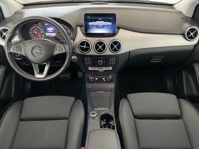 Mercedes-Benz B-KLASSE 180 Business Solution Plus Upgrade Edition | Parkeercamera | Stoelverwarming | Airco