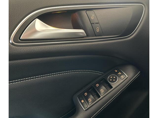 Mercedes-Benz B-KLASSE 180 Business Solution Plus Upgrade Edition | Parkeercamera | Stoelverwarming | Airco