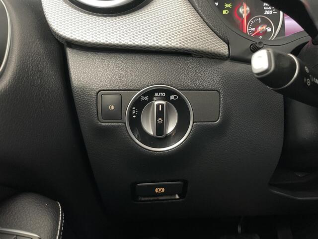 Mercedes-Benz B-KLASSE 180 Business Solution Plus Upgrade Edition | Parkeercamera | Stoelverwarming | Airco