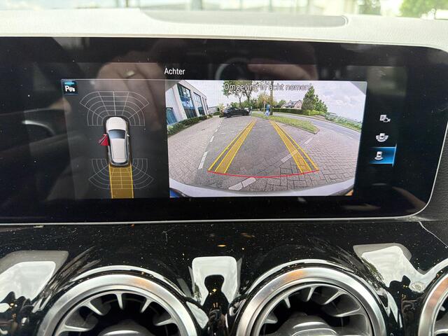 Mercedes-Benz B-KLASSE 180 Business Solution AMG