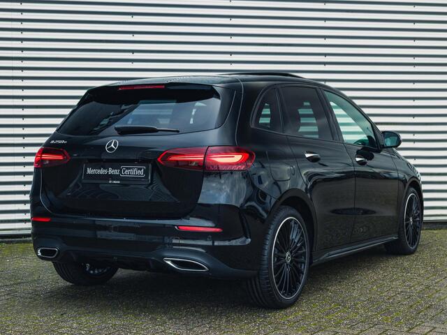 Mercedes-Benz B-KLASSE 250 e Business Solution AMG Premium PLUS | Panorama dak | Trekhaak