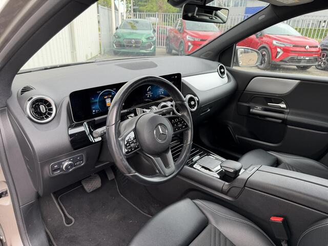 Mercedes-Benz B-KLASSE 180 Business Solution | Navigatie | Climate Control | Cruise Control | Apple Carplay/Android Auto