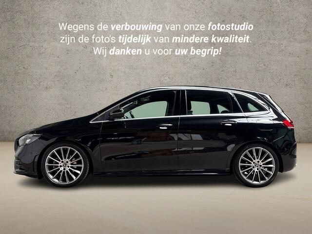Mercedes-Benz B-KLASSE 180 AMG Sport Automaat (GROOT NAVI, TREKHAAK, LEDER/ALCANTARA, STOELVERWARMING, WIDESCREEN, SPORTSTOELEN, 19'' LM VELGEN, NIEUWE APK, NIEUWSTAAT)