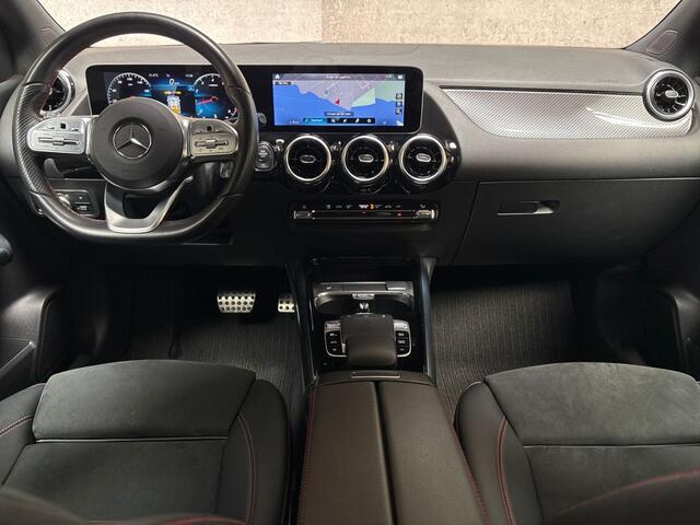 Mercedes-Benz B-KLASSE 180 AMG Sport Automaat (GROOT NAVI, TREKHAAK, LEDER/ALCANTARA, STOELVERWARMING, WIDESCREEN, SPORTSTOELEN, 19'' LM VELGEN, NIEUWE APK, NIEUWSTAAT)