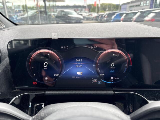 Mercedes-Benz B-KLASSE 250 e AMG Line | 218pk PHEV | Wegklapbare Trekhaak | Stoelverwarming | Adaptive cruise control | Getint glas
