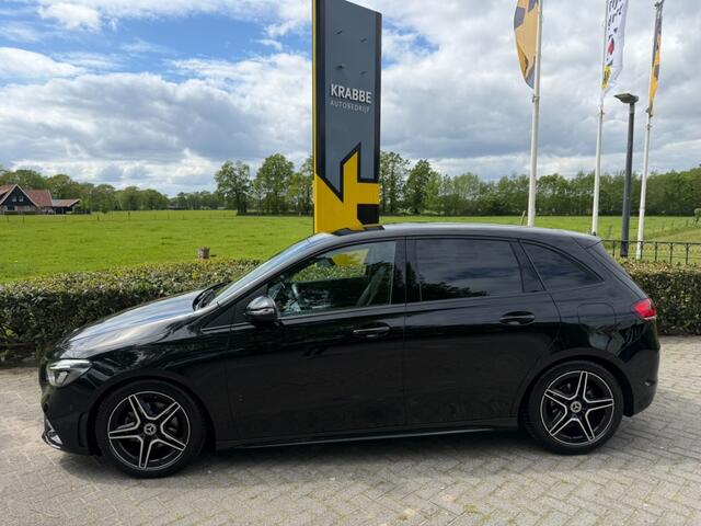 Mercedes-Benz B-KLASSE 180 Business Solution AMG Winterpakket / Trekhaak / Carplay