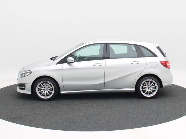 Mercedes-Benz B-KLASSE 250 Ambition Automaat 211 Pk | Camera | Trekhaak | Keyless | LED | Navigatiesysteem | Parkeersensoren | 18 Inch | 81.928 Km