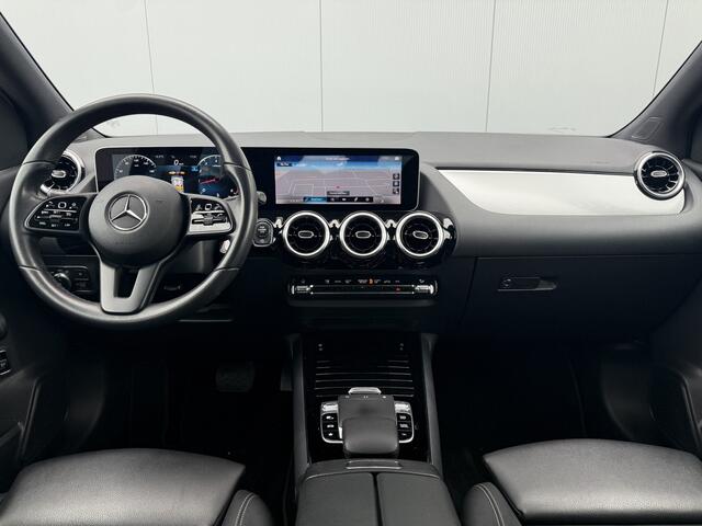 Mercedes-Benz B-KLASSE 180 Business Solution Automaat Trekhaak.