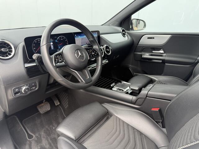 Mercedes-Benz B-KLASSE 180 Business Solution Automaat Trekhaak.