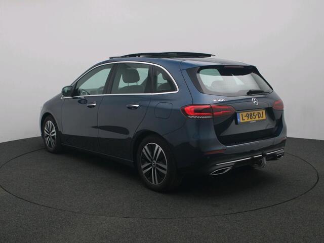 Mercedes-Benz B-KLASSE 180 Business Solution Luxury Trekhaak | Panorama Schuif-Kanteldak | Memory voorstoelen | MBUX augmented reality voor navigatie | Sfeerverlichting. Inclusief 24 maanden Mercedes-Benz Certified garantie voor Europa.