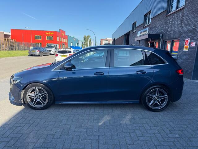 Mercedes-Benz B-KLASSE 180 Business Solution AMG | 12MND GARANTIE | AUTOMAAT | LED | CRUISE | CARPLAY | DAB | AIRCO | STOELVERWM. |