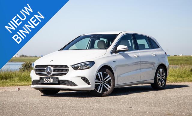 Mercedes-Benz B-KLASSE 250 e Business Solution Luxury Limited CARPLAY / AMBILIGHT / STOELVERWARMING / CAMERA / DEALER ONDERHOUDEN